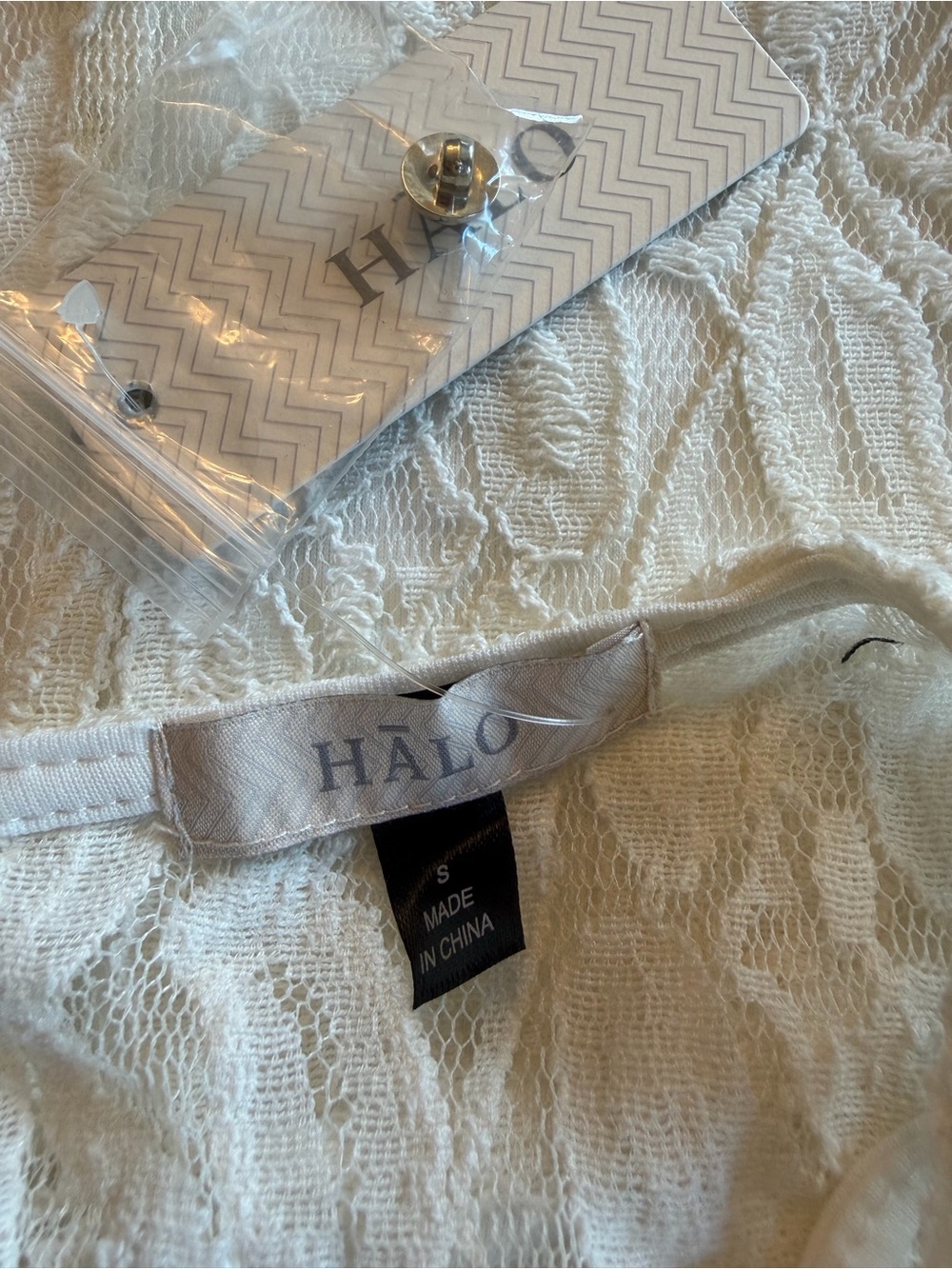 NWT *** Halo Ivory Lace Sleeveless Mini Dress. Size Small - Picture 3 of 5